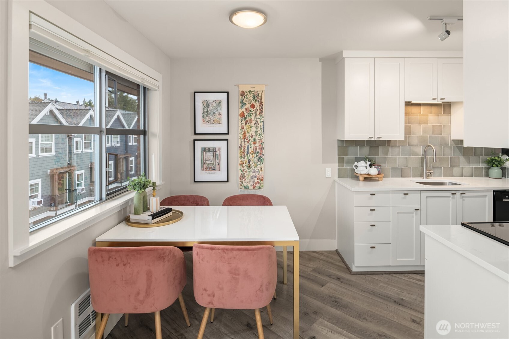 7300 Woodlawn Avenue NE Unit: 401