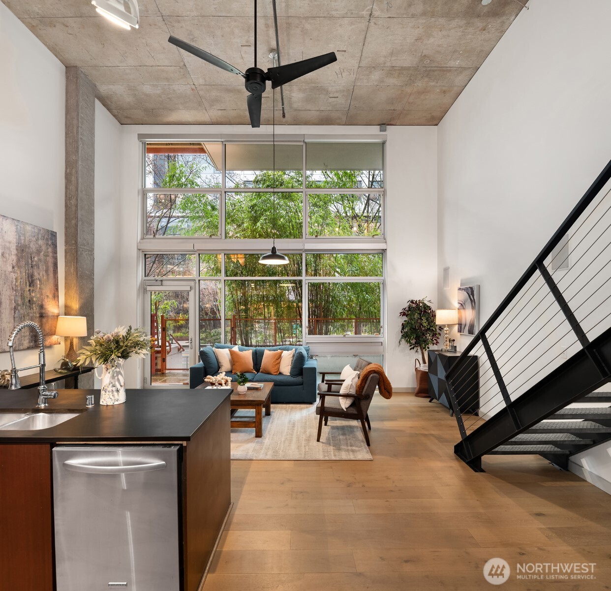 401 9th Avenue N Unit: 102