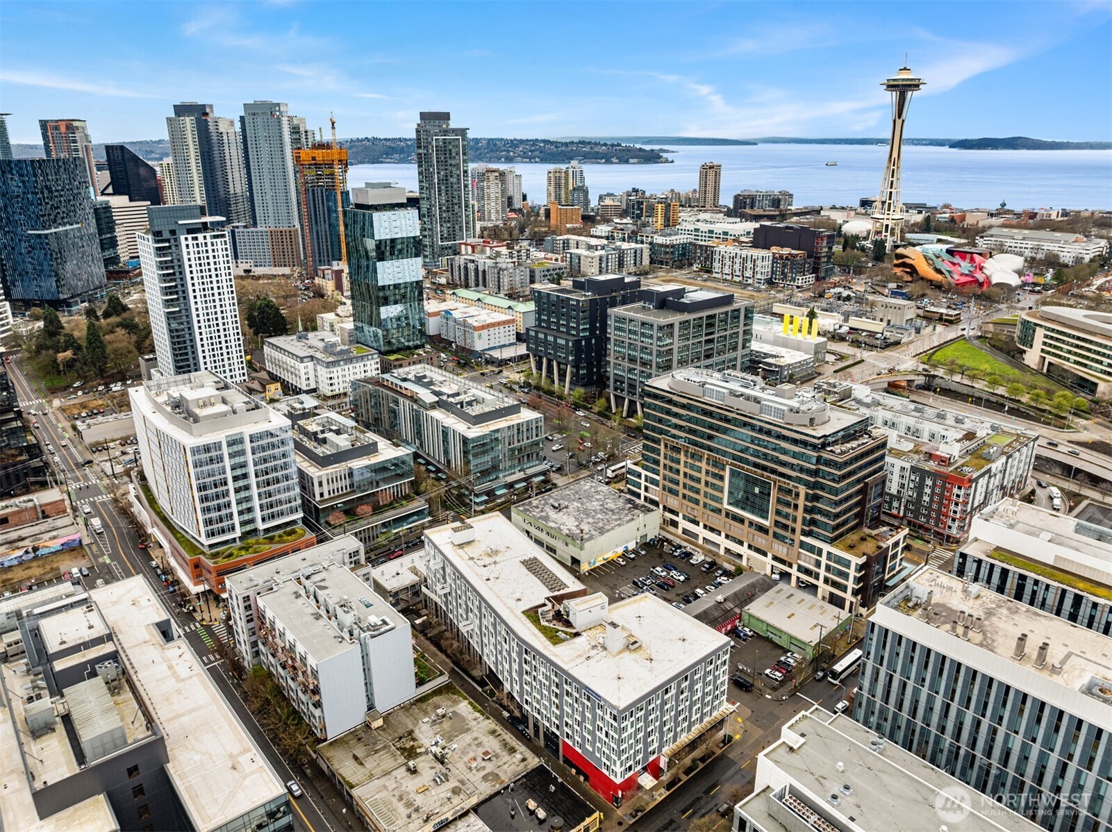 401 9th Avenue N Unit: 102