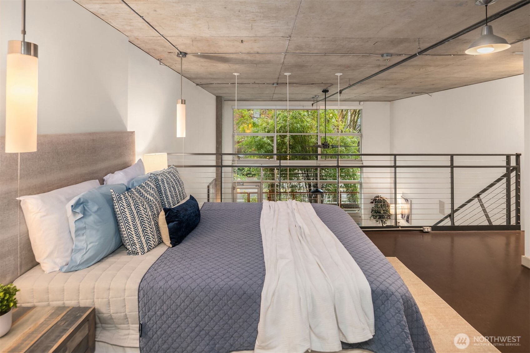 401 9th Avenue N Unit: 102