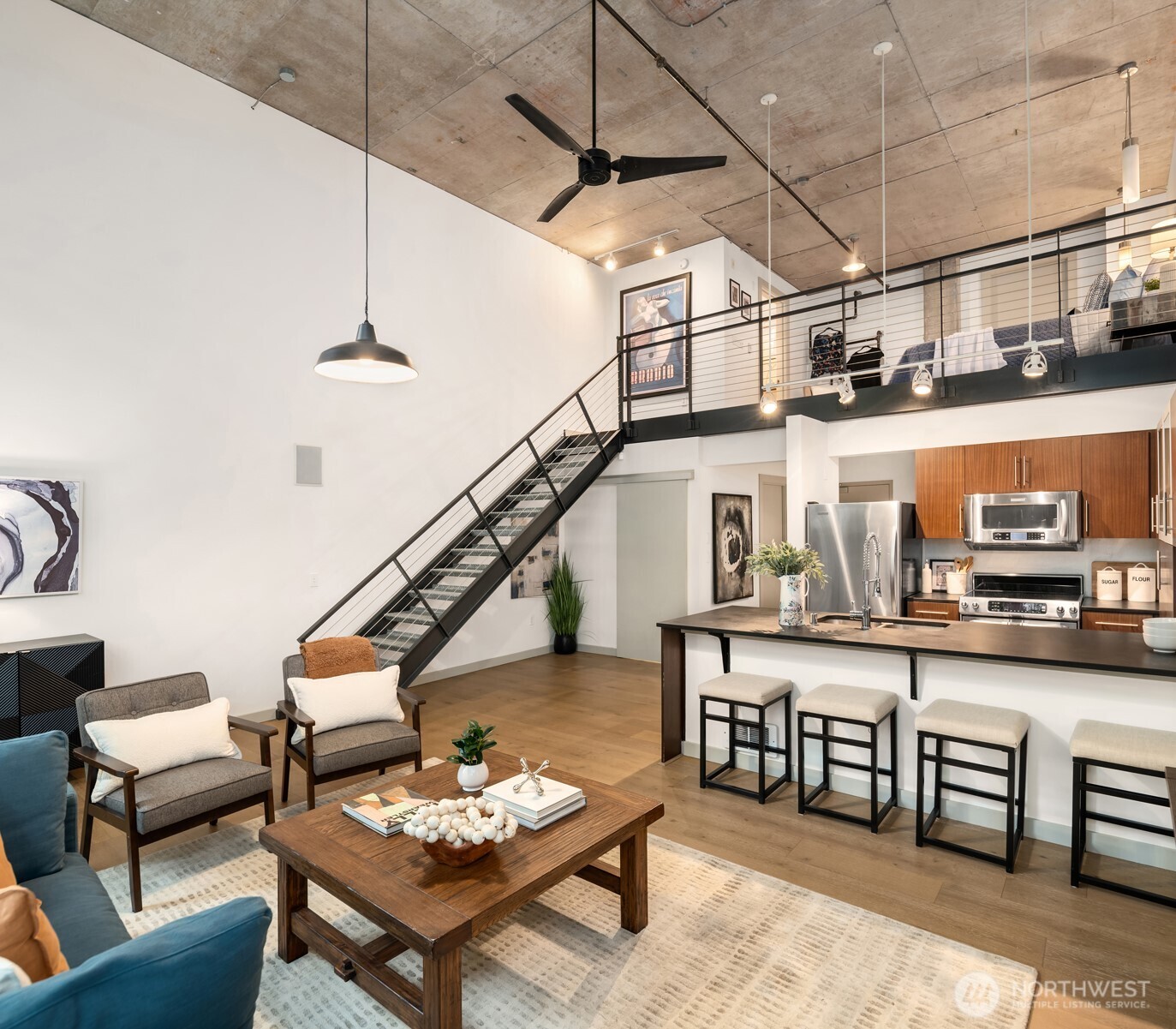 401 9th Avenue N Unit: 102