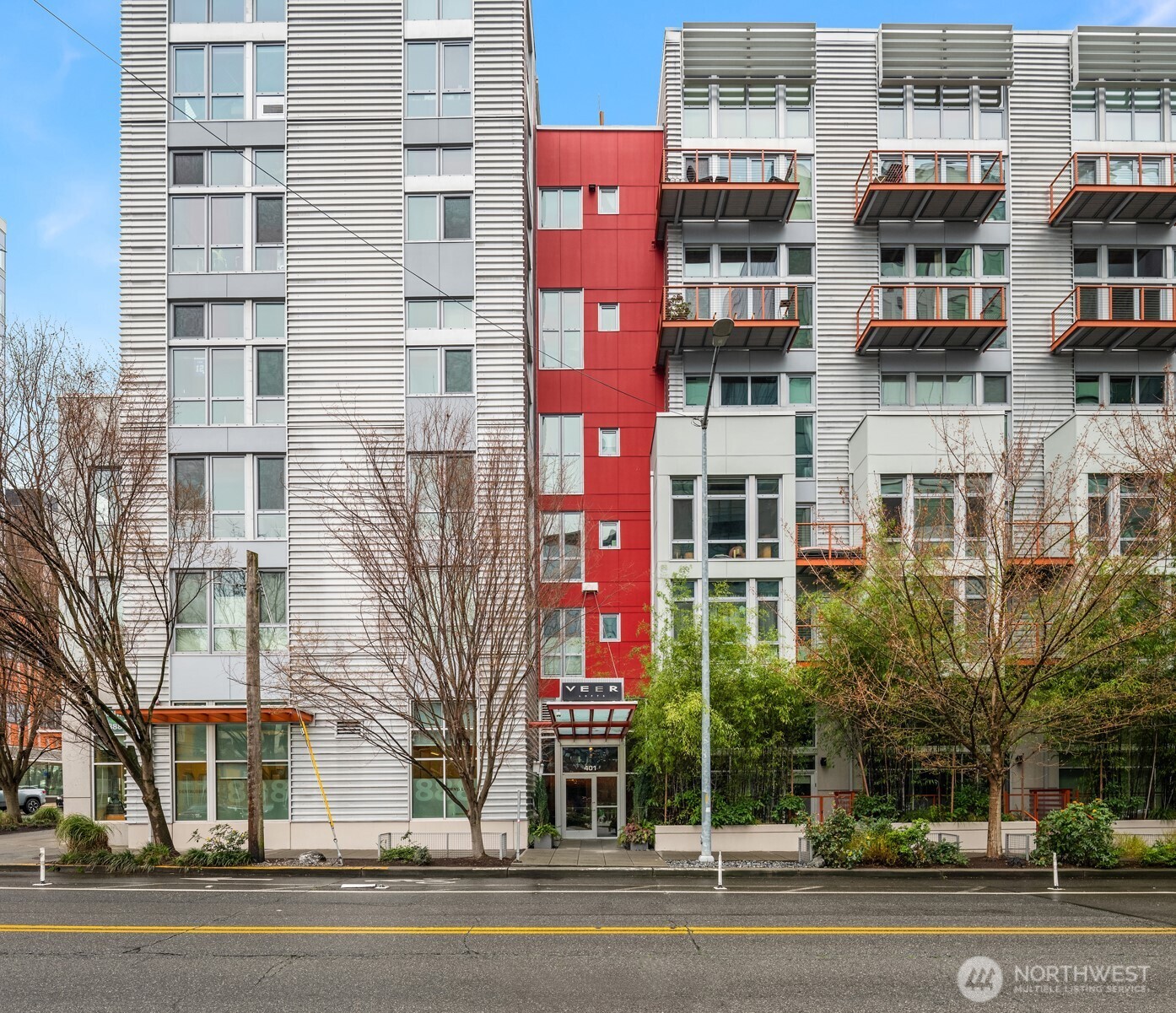 401 9th Avenue N Unit: 102