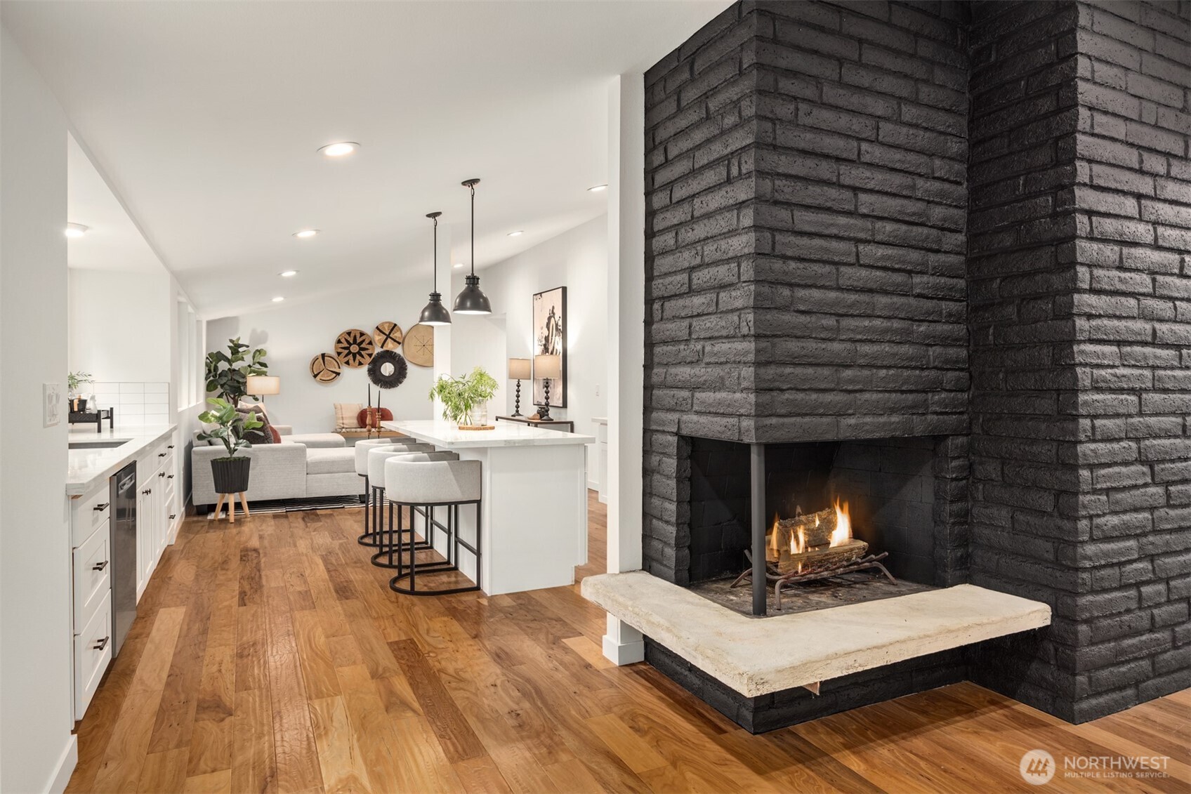 400 SW Forest Place