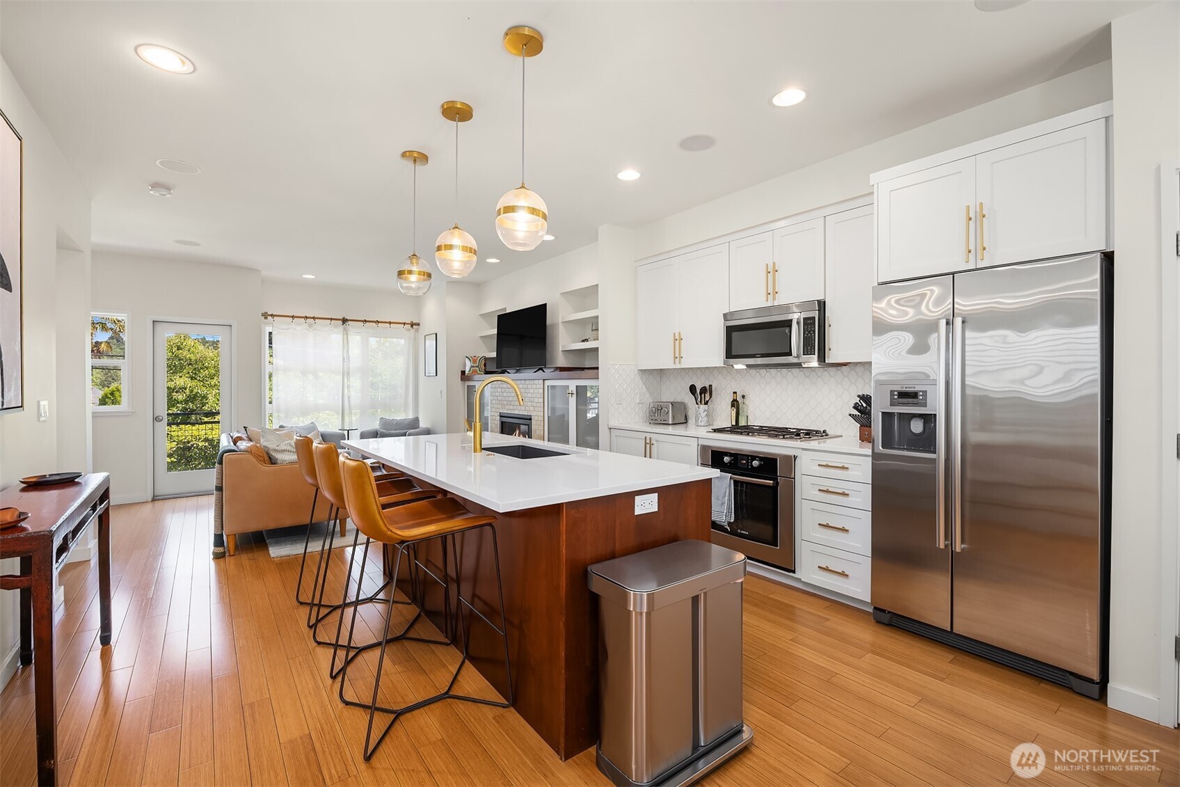 209 27th Avenue E Unit: B