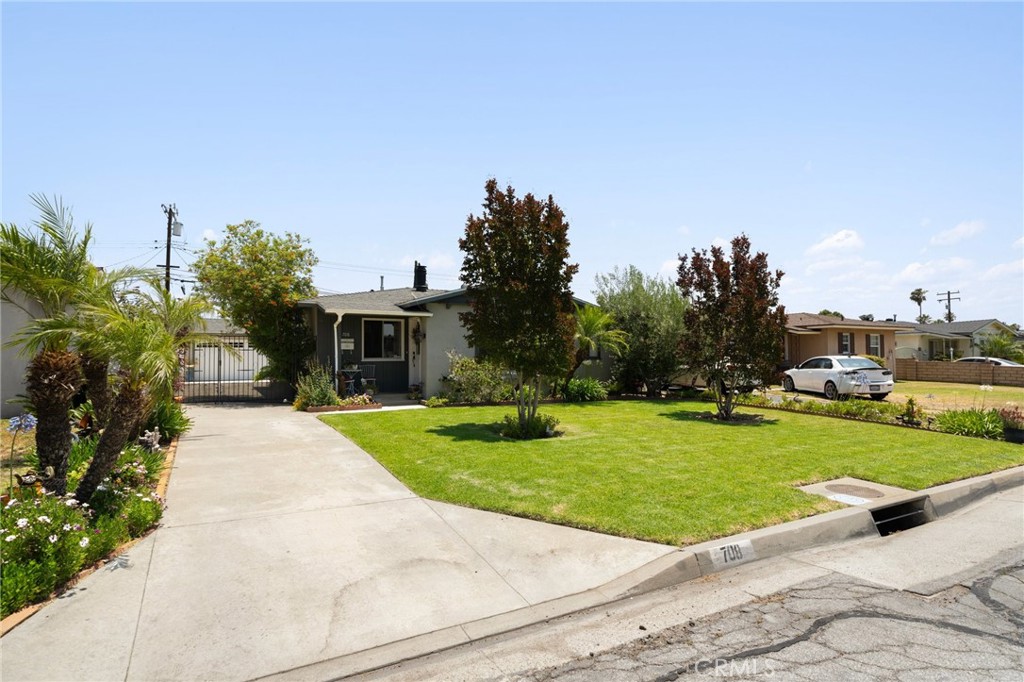 708 S Vecino Drive