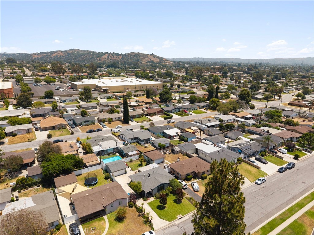 708 S Vecino Drive