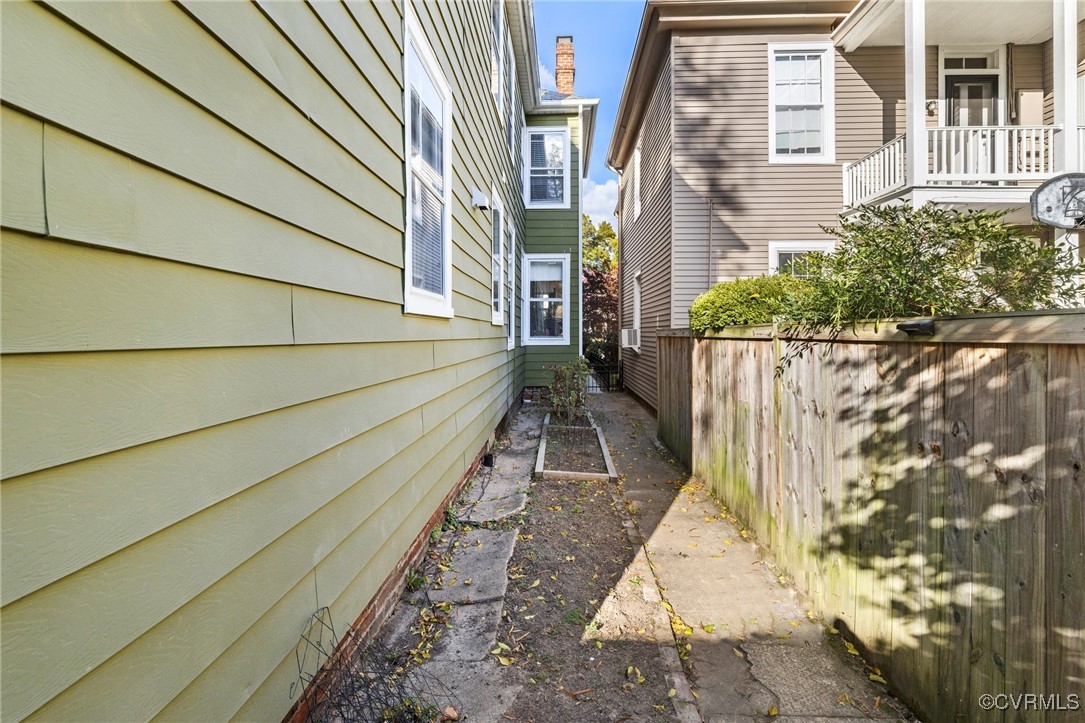 3137 Grove Ave