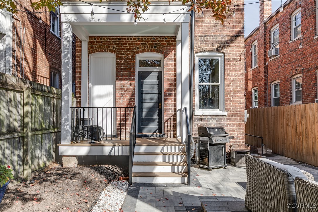 2021 Grove Ave
