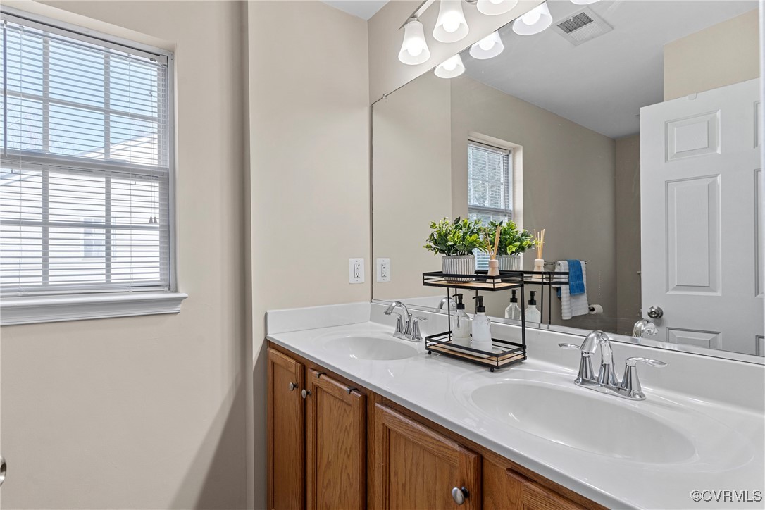428 Kingsridge Rd