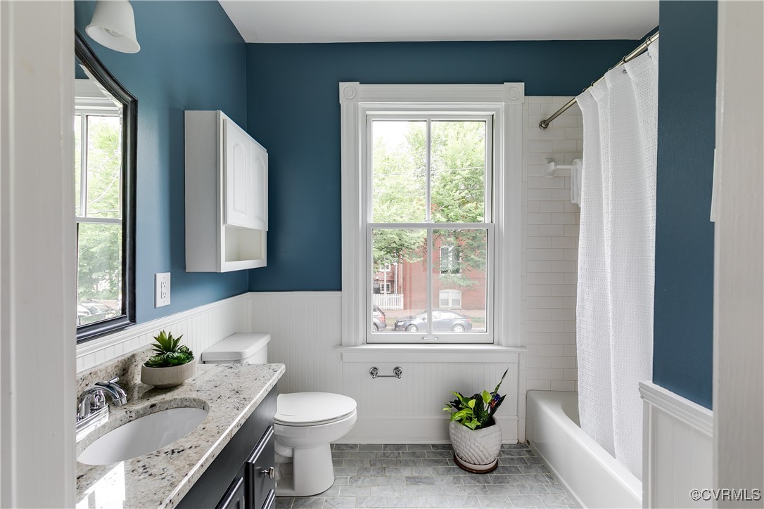 215 N 28th St