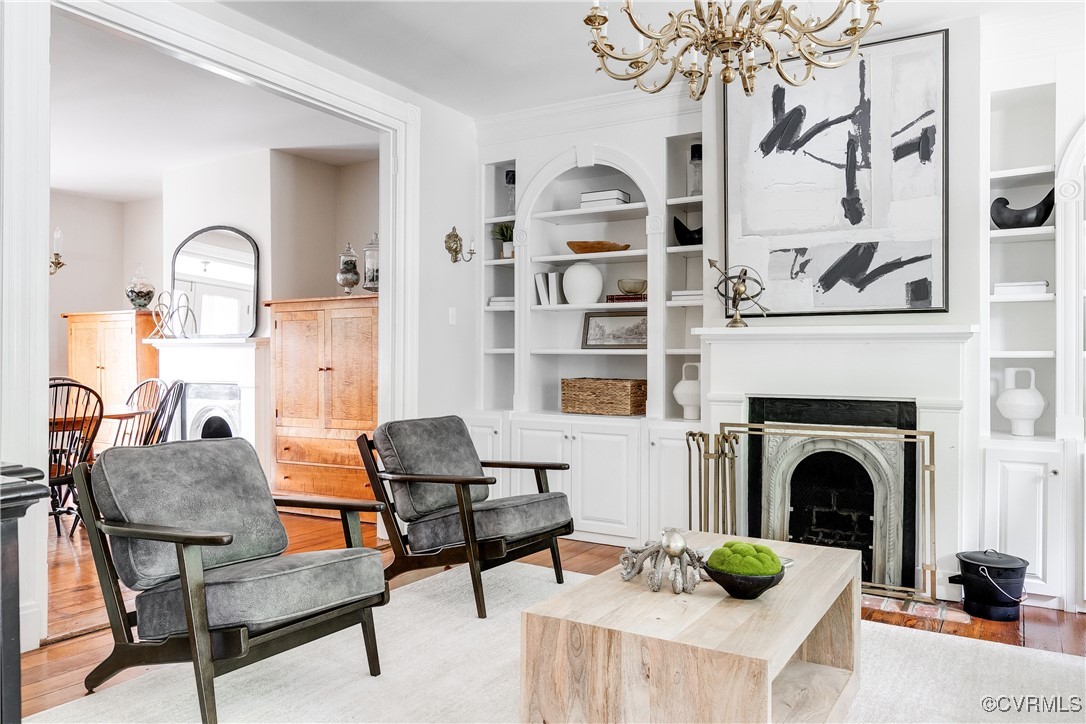 215 N 28th St