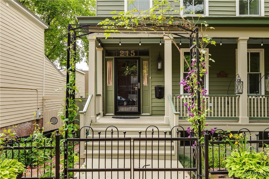 215 N 28th St