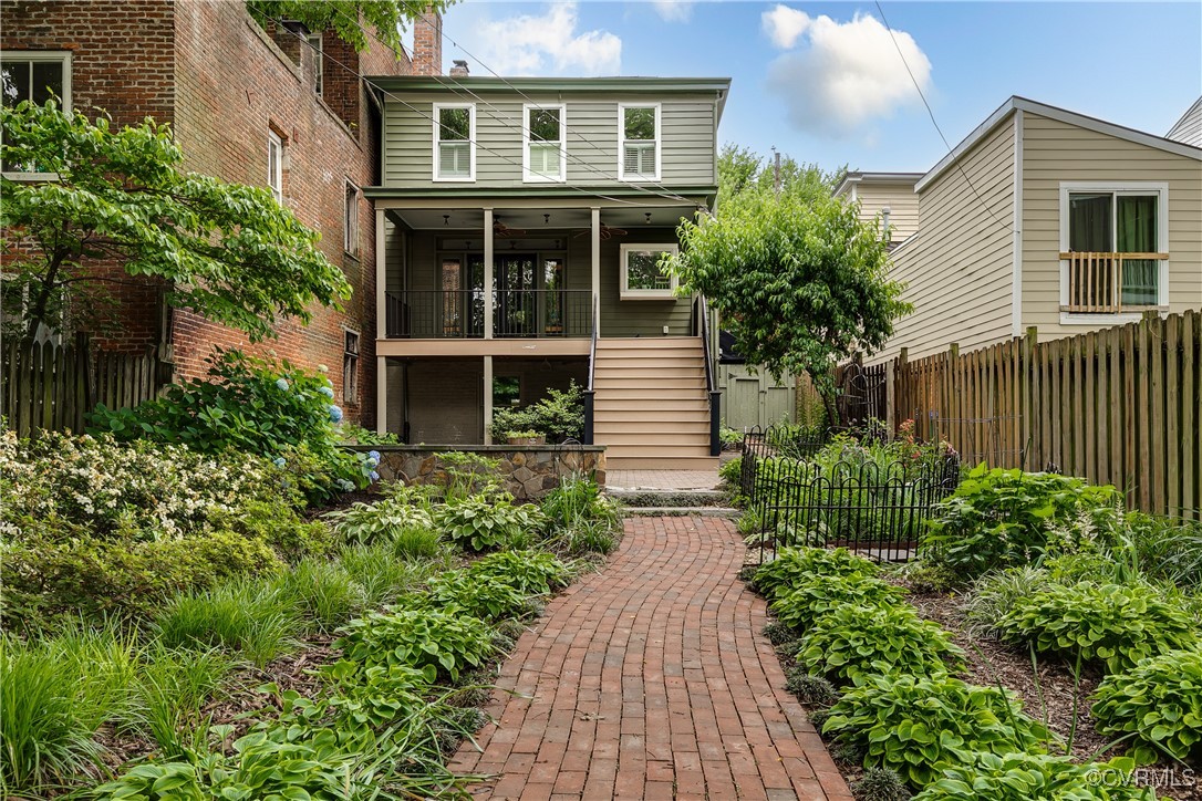 215 N 28th St