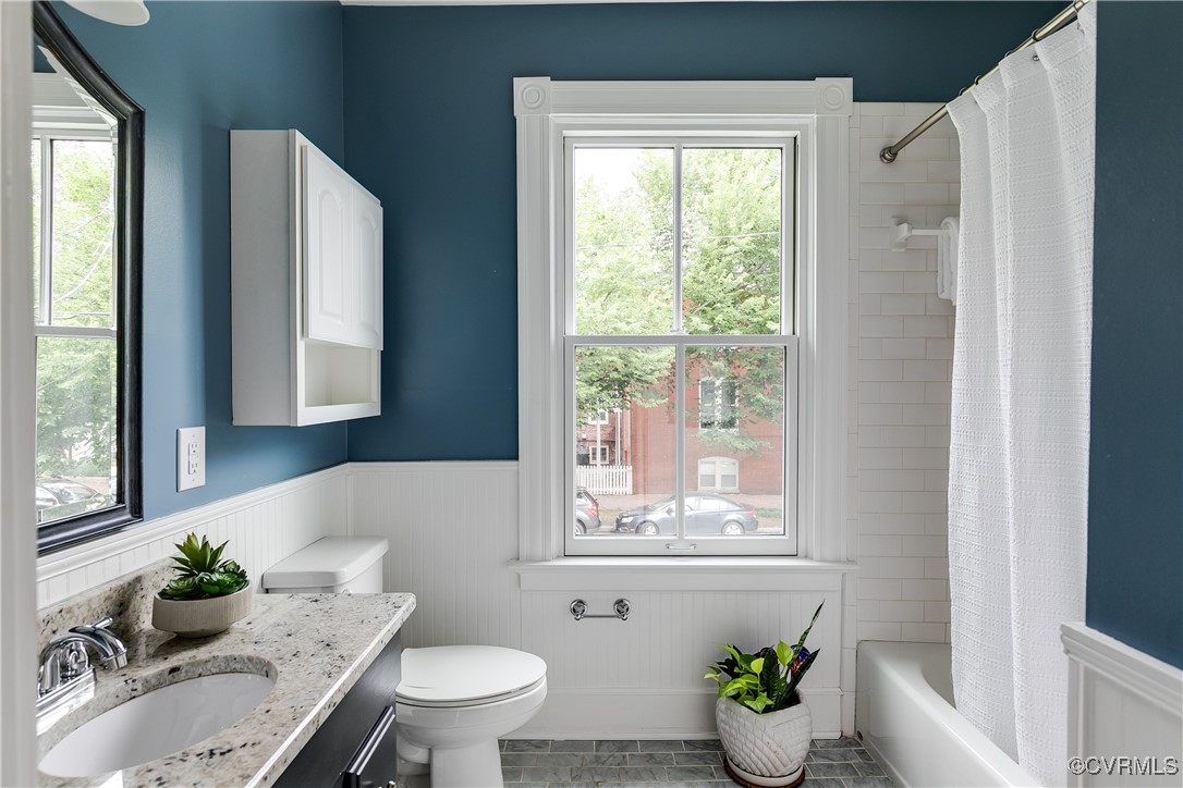 215 N 28th St