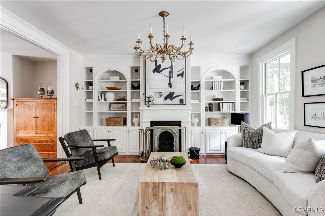 215 N 28th St