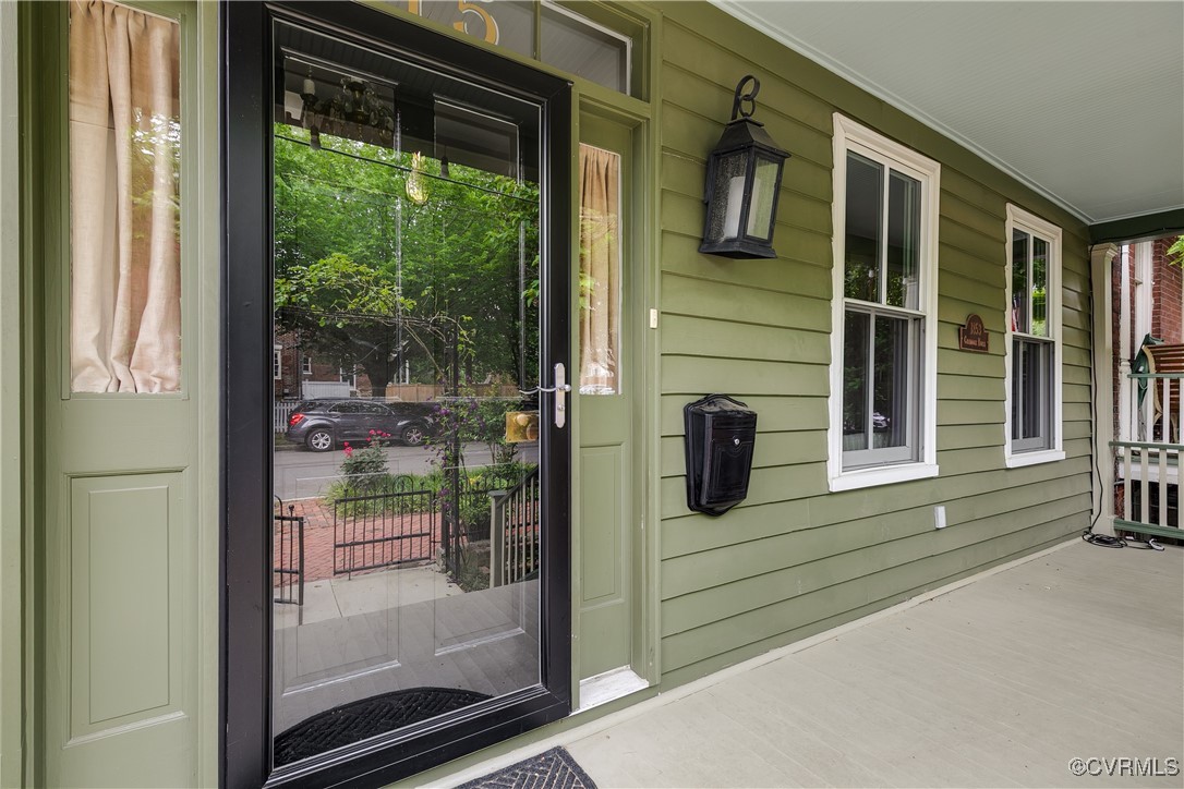 215 N 28th St