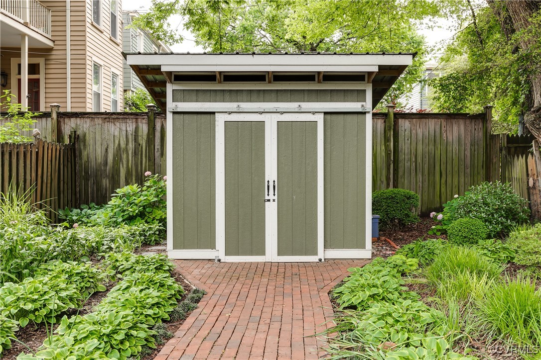 215 N 28th St
