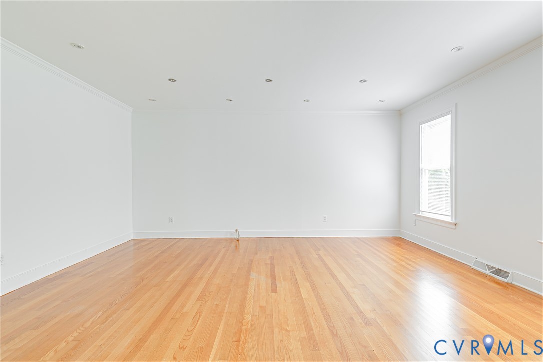 8314 Fulham Ct