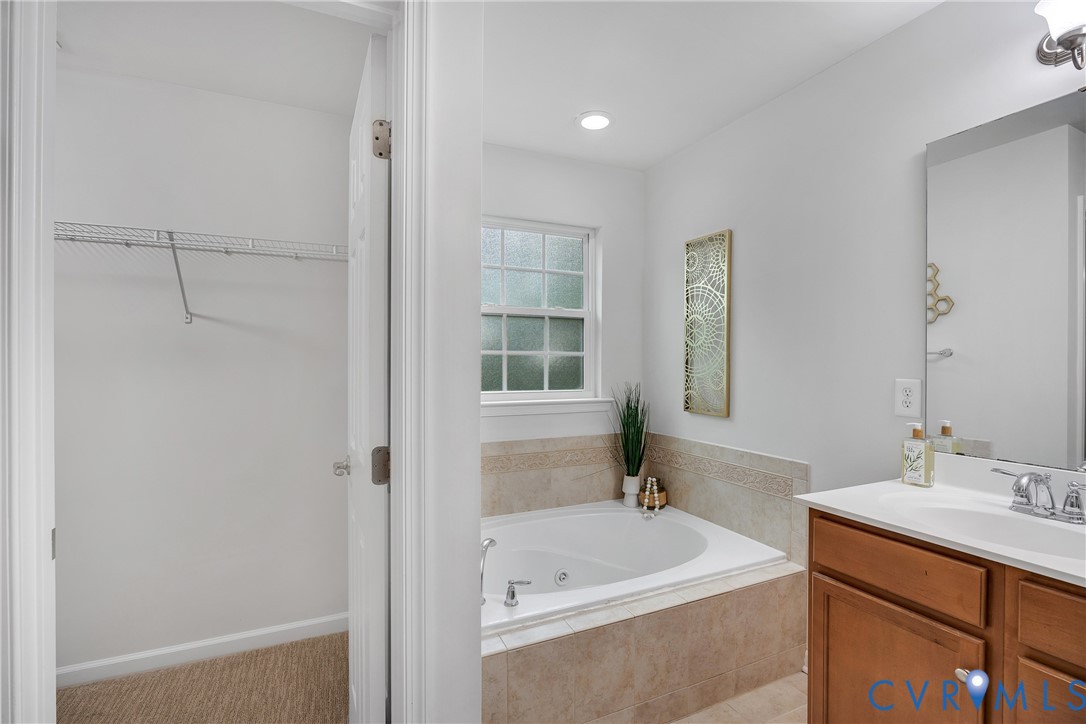 4324 Bridle Run Ln