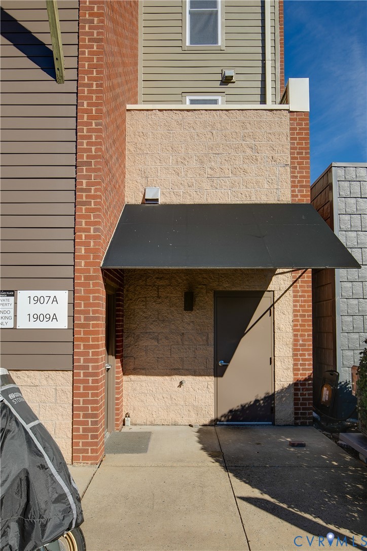 1907 W Cary St Unit#A