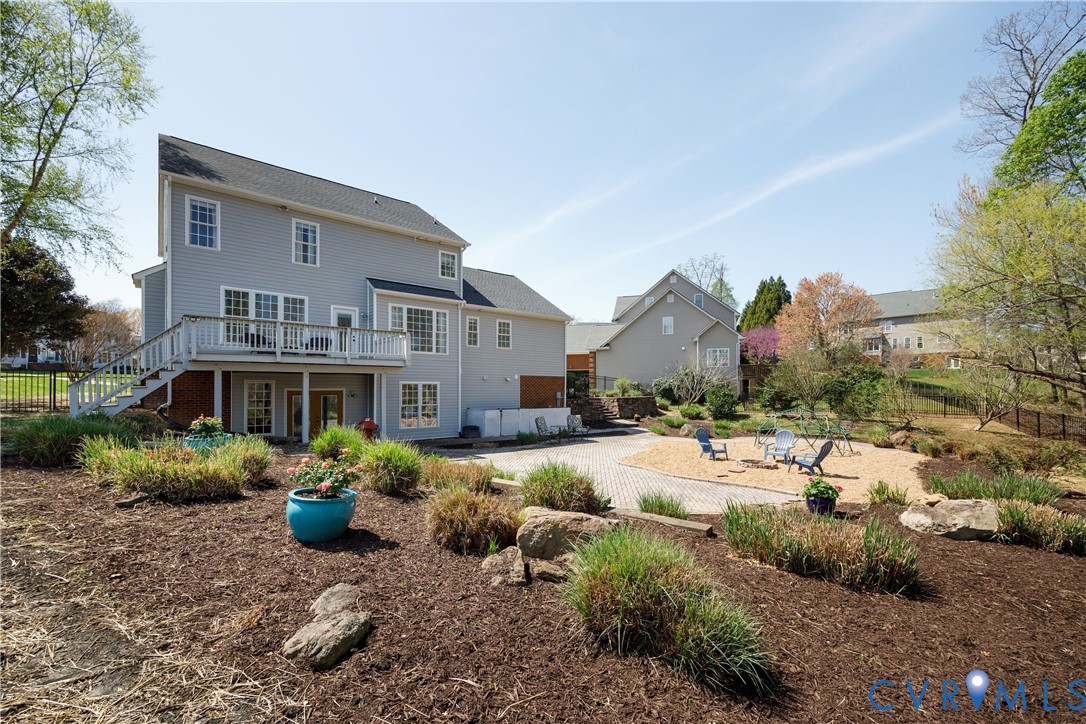 14400 Fountain View Dr