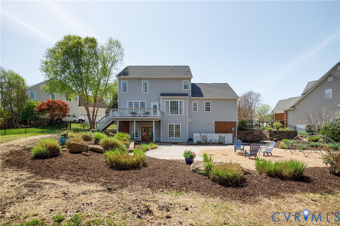 14400 Fountain View Dr