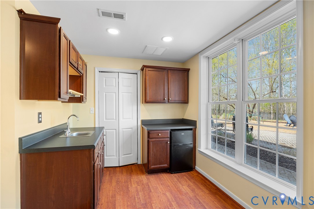14400 Fountain View Dr
