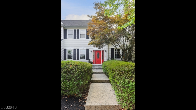 1 Breezy Ct