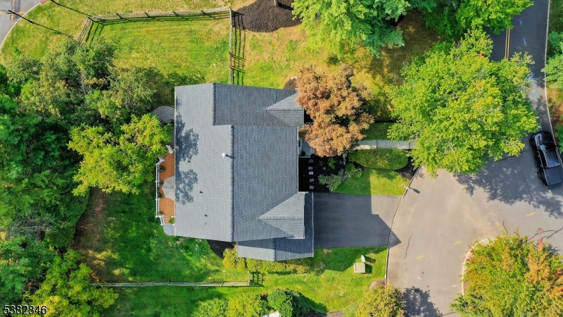 1 Breezy Ct