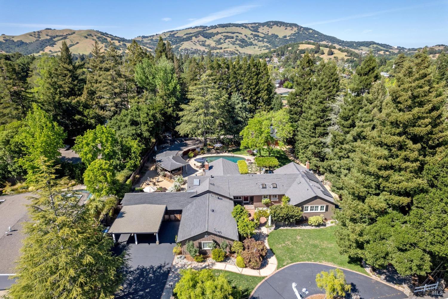 2170 Vineyard Rd
