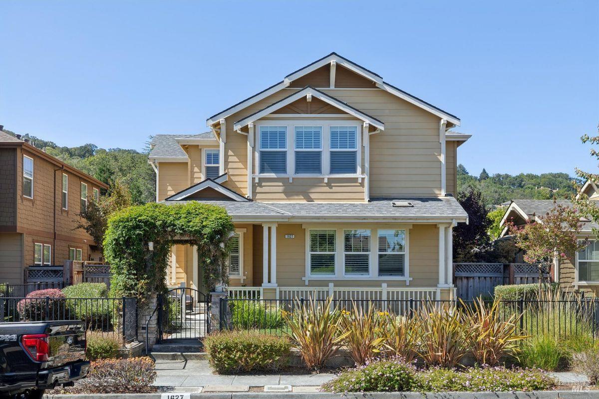 1627 Hill Road