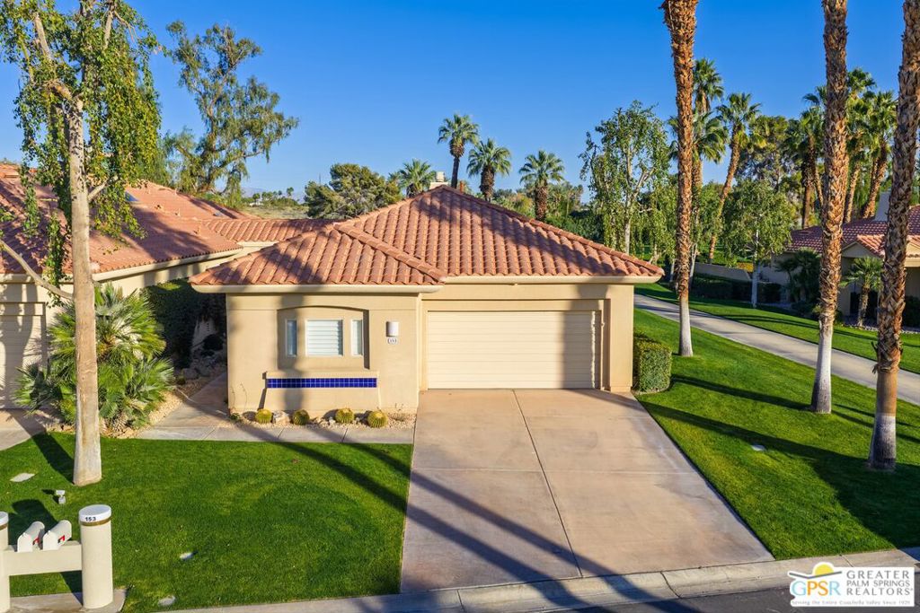 153 E Kavenish Drive