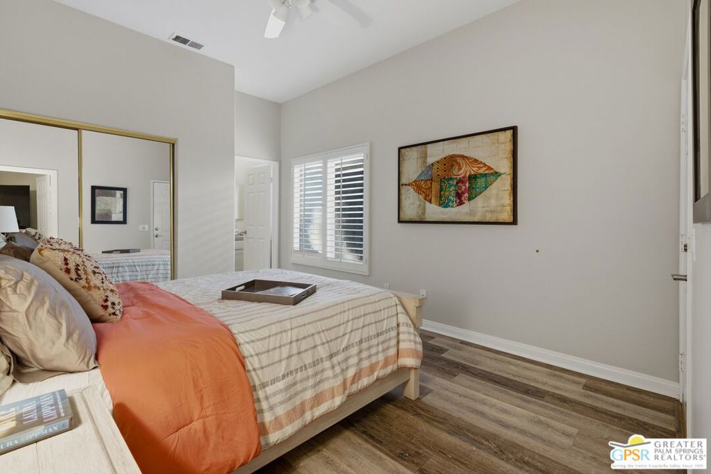 153 E Kavenish Drive