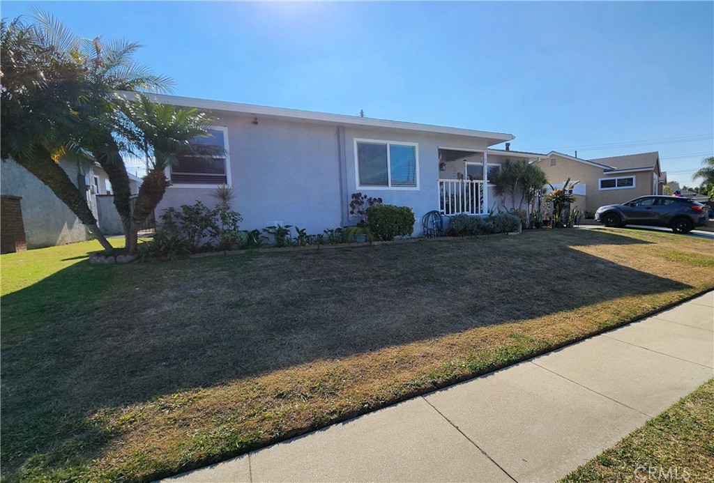 6310 Hardwick Street