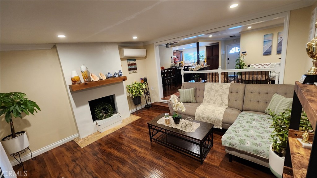 6310 Hardwick Street