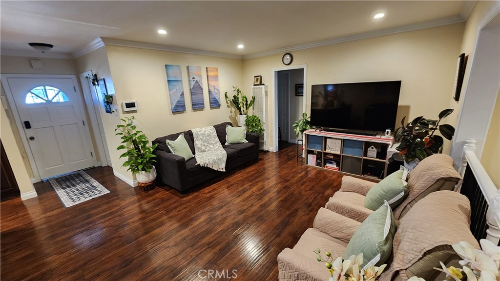 6310 Hardwick Street