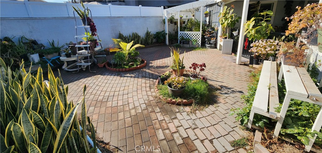 6310 Hardwick Street