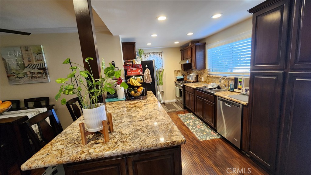 6310 Hardwick Street