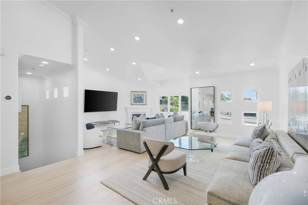 401 Seaward Road 2