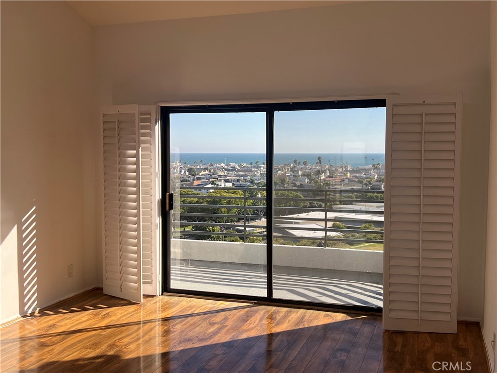 270 Cagney Lane 311