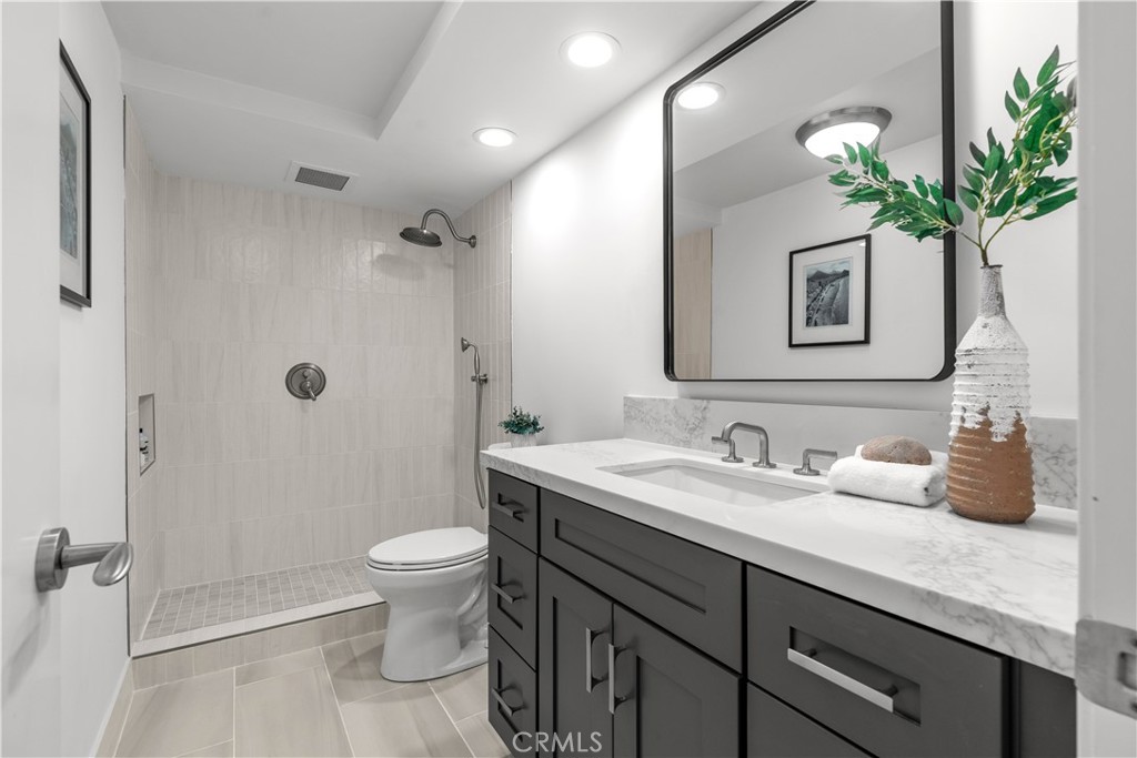 601 Lido Park Drive 3F