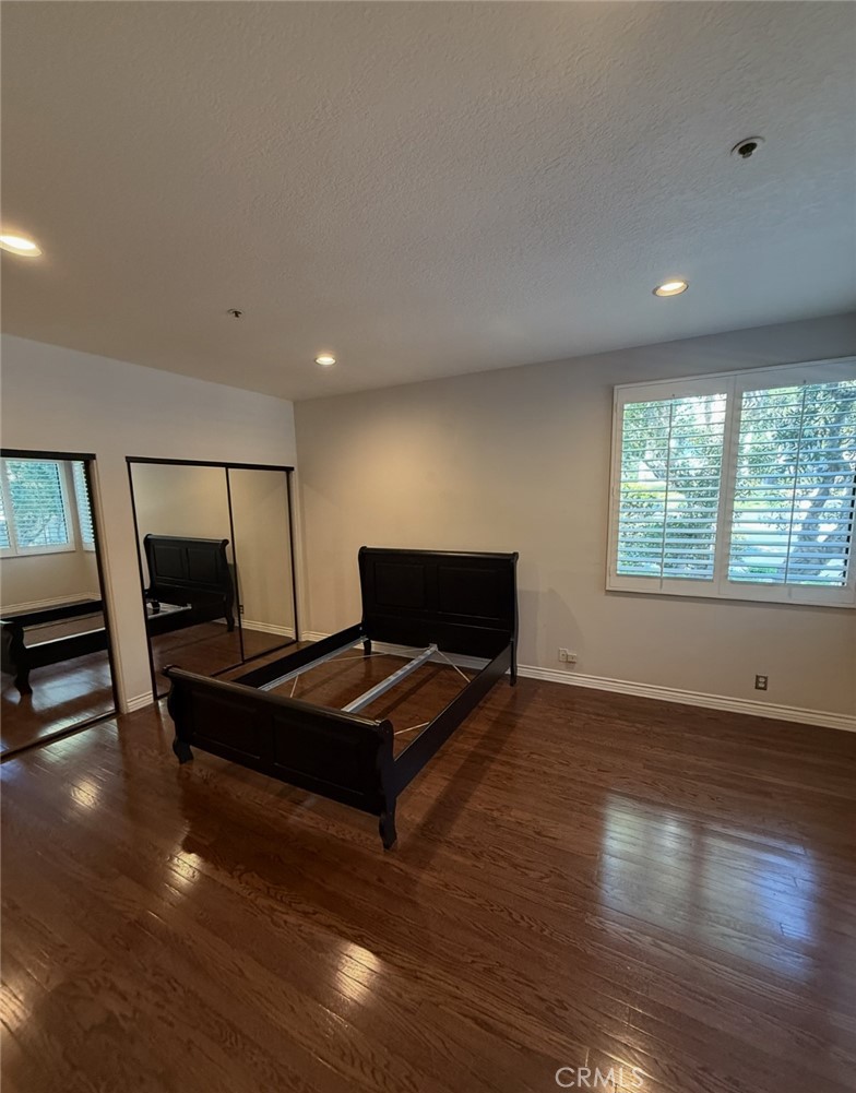 270 Cagney Lane 202