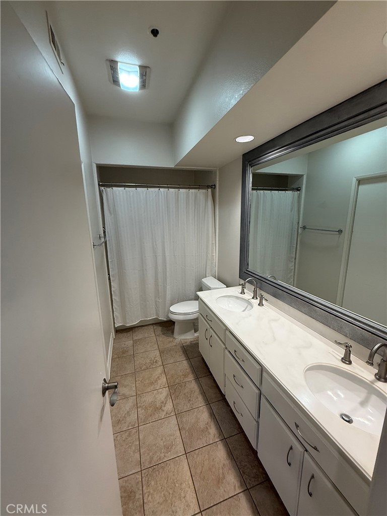 270 Cagney Lane 202