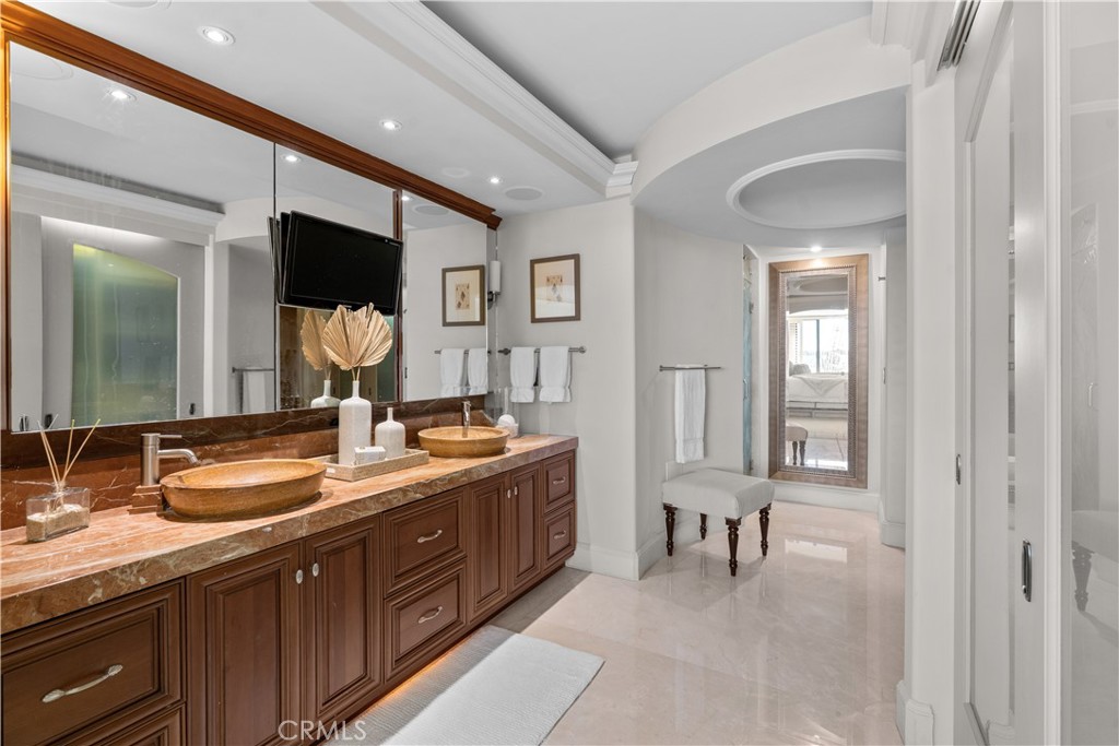 601 Lido Park Drive 1E