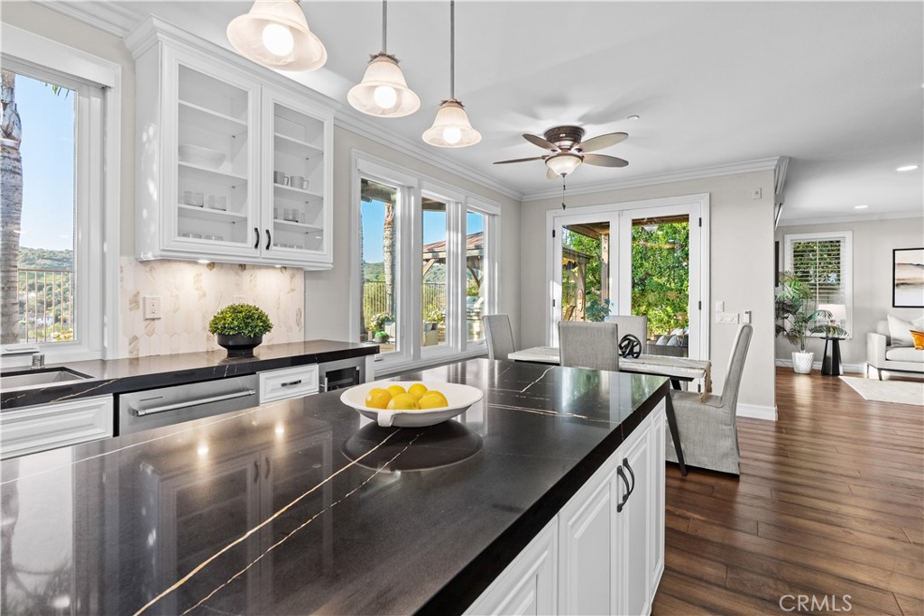 452 Camino Flora Vista