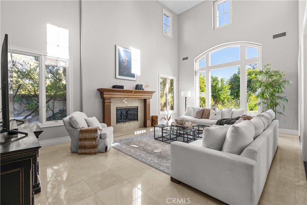 2384 Tubbs Drive