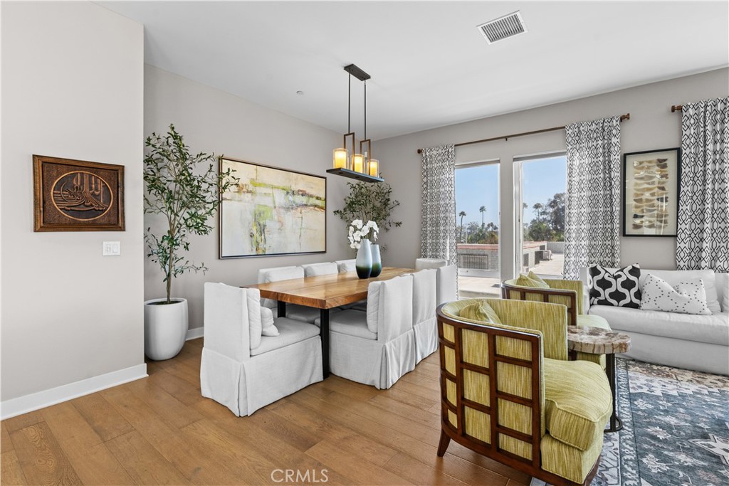 2765 Doheny