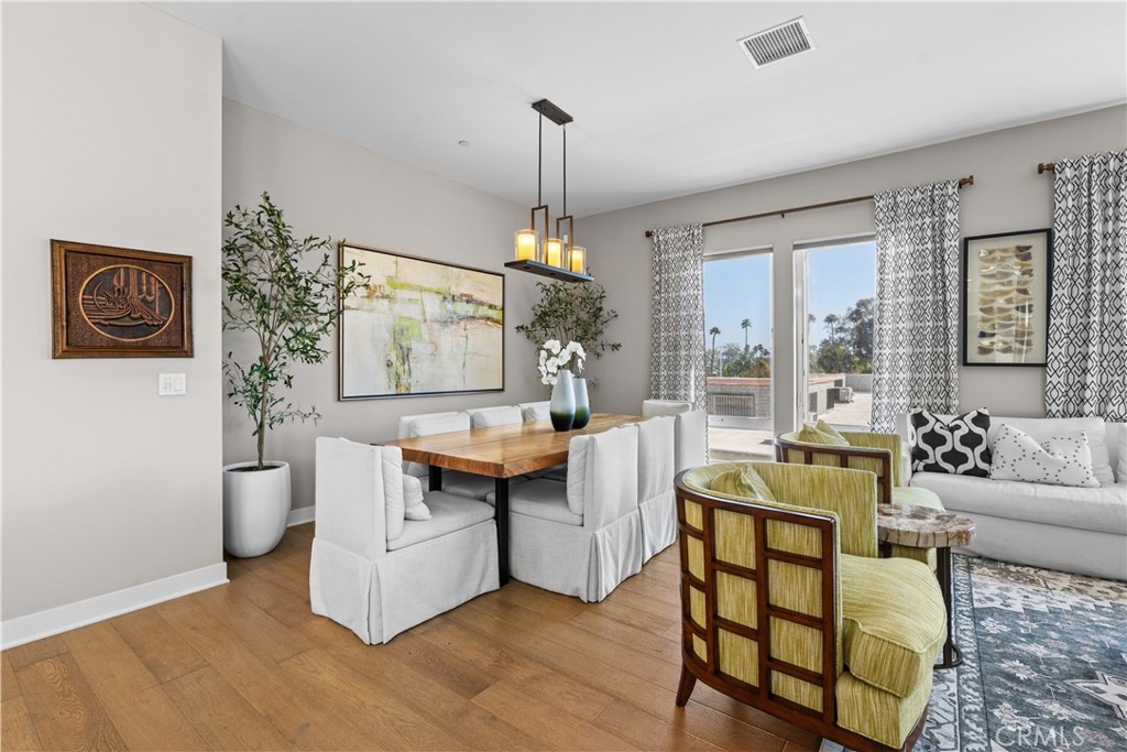 2765 Doheny