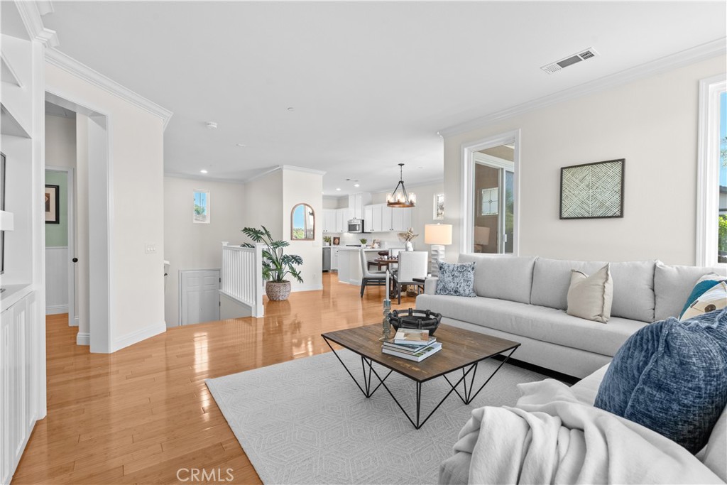 454 Camino Flora Vista