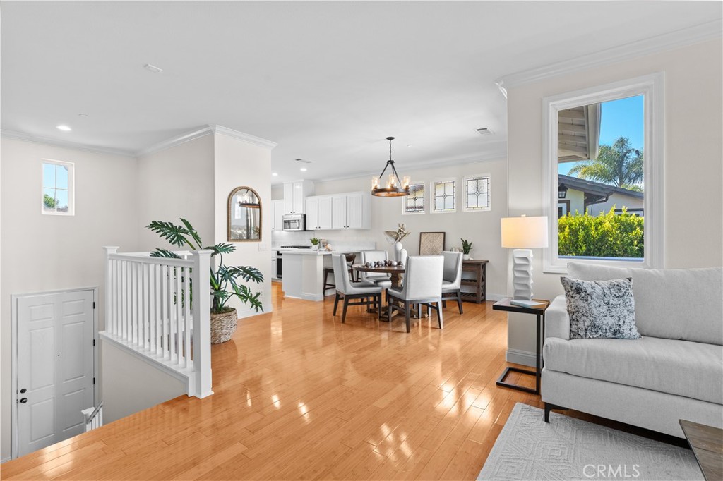 454 Camino Flora Vista